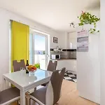 Apartman Bright