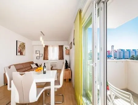 Bright Apartment Zadar